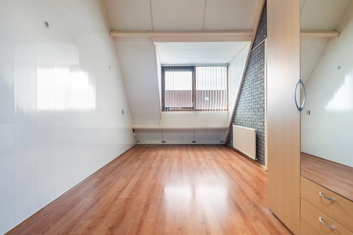 Photo 42 of Bennemastate 9