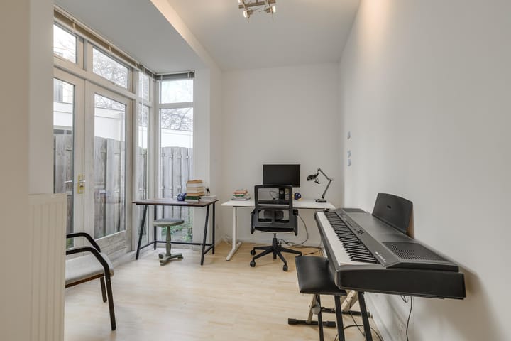 Foto 10 van Oostplein 2