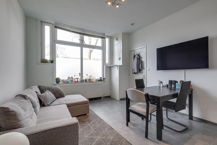 Foto 7 van Oostplein 2