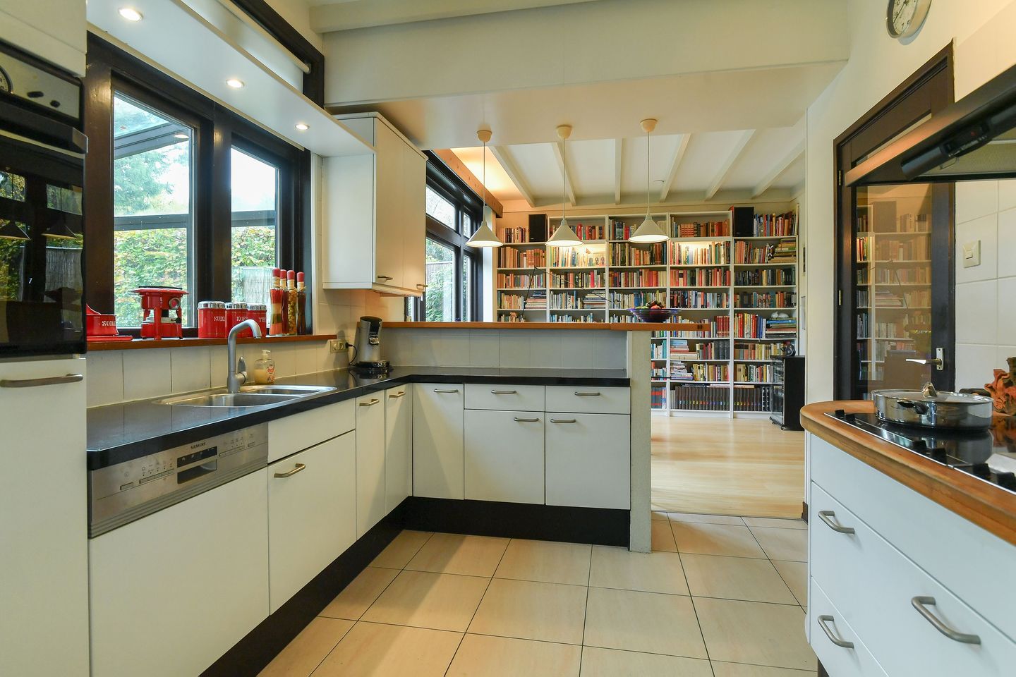 Foto 19 van van Aldenburglaan 2