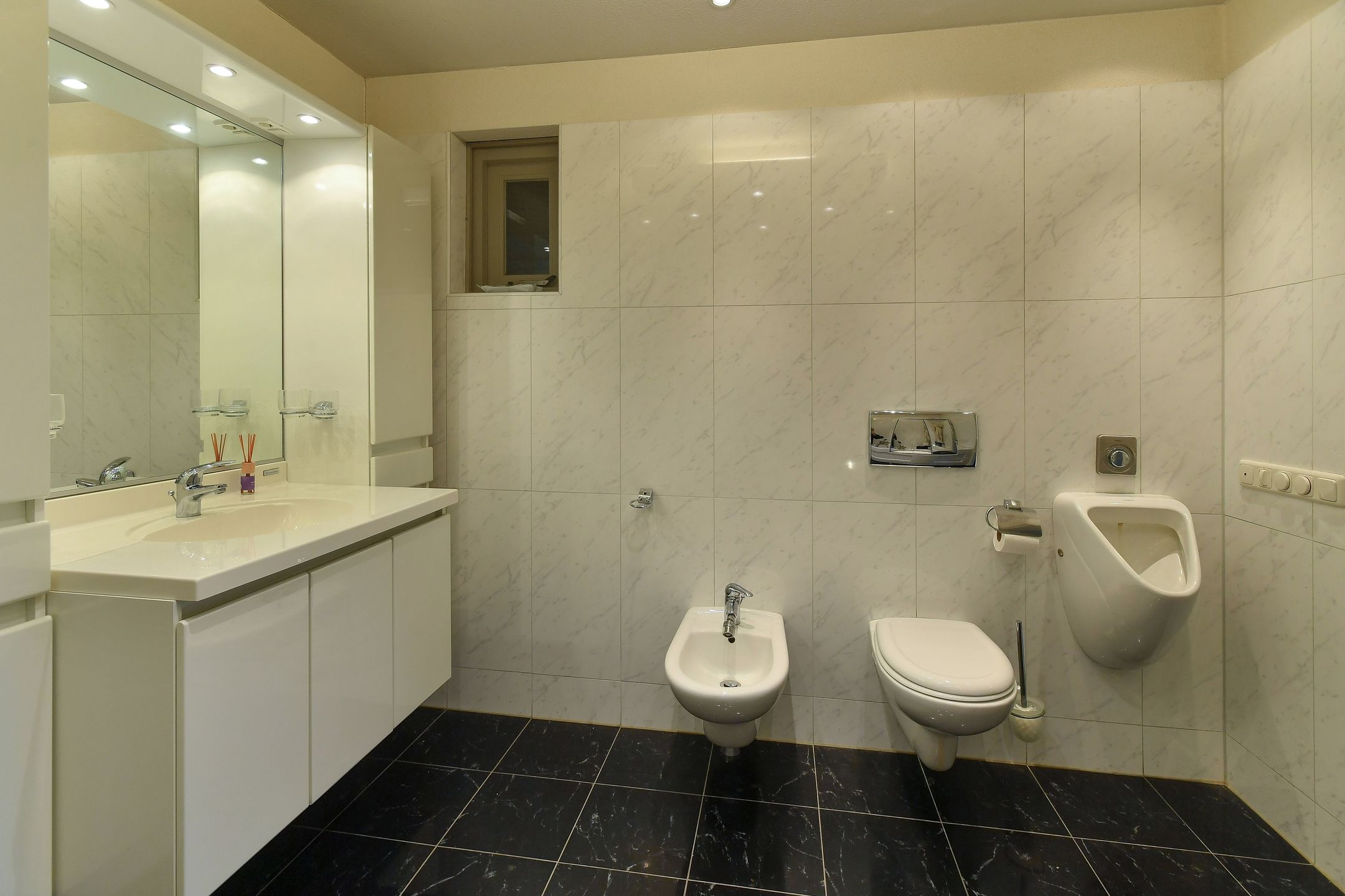 Foto 30 van van Aldenburglaan 2