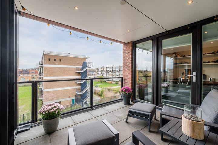 Photo 32 of Louise de Colignylaan 31