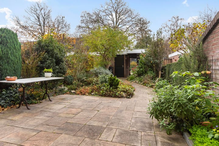 Foto 2 van Jane Addamsstraat 78