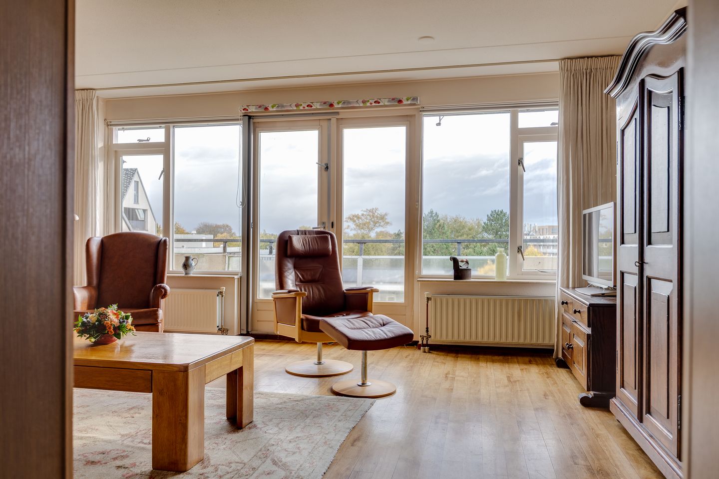 Foto 10 van Egger 46