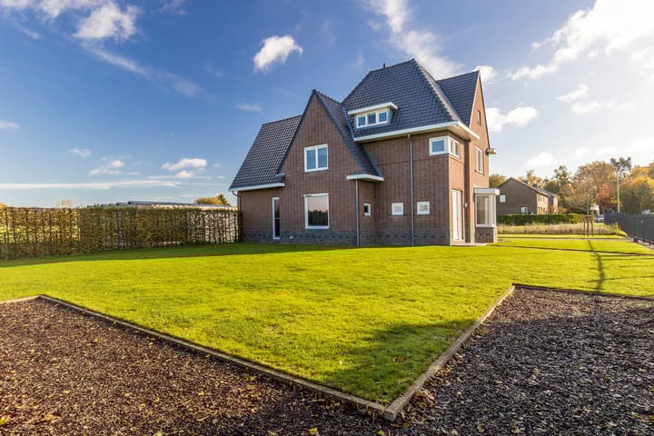 Photo 6 of Louisegroeveweg 1