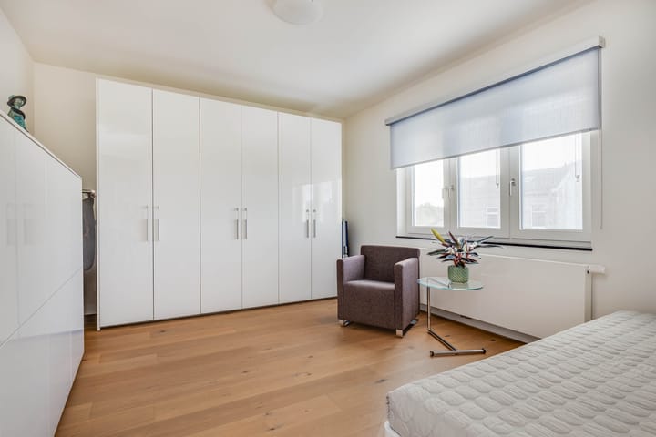 Photo 18 of Louisegroeveweg 1