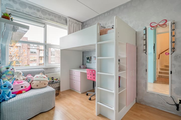 Photo 15 of Wilhelminastraat 128