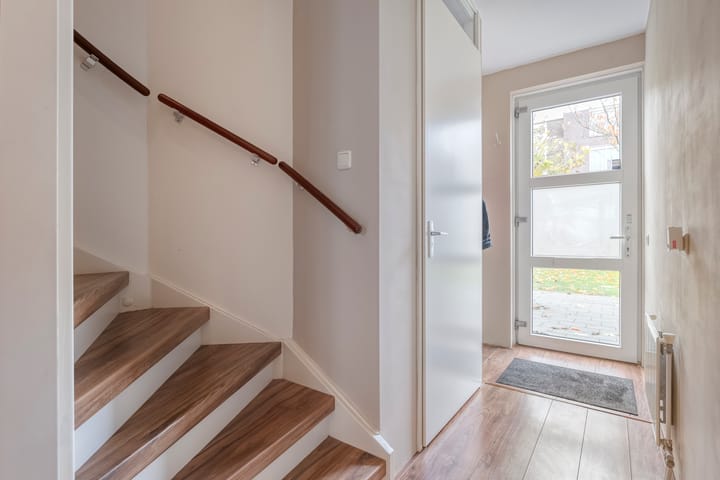 Photo 12 of Wilhelminastraat 128