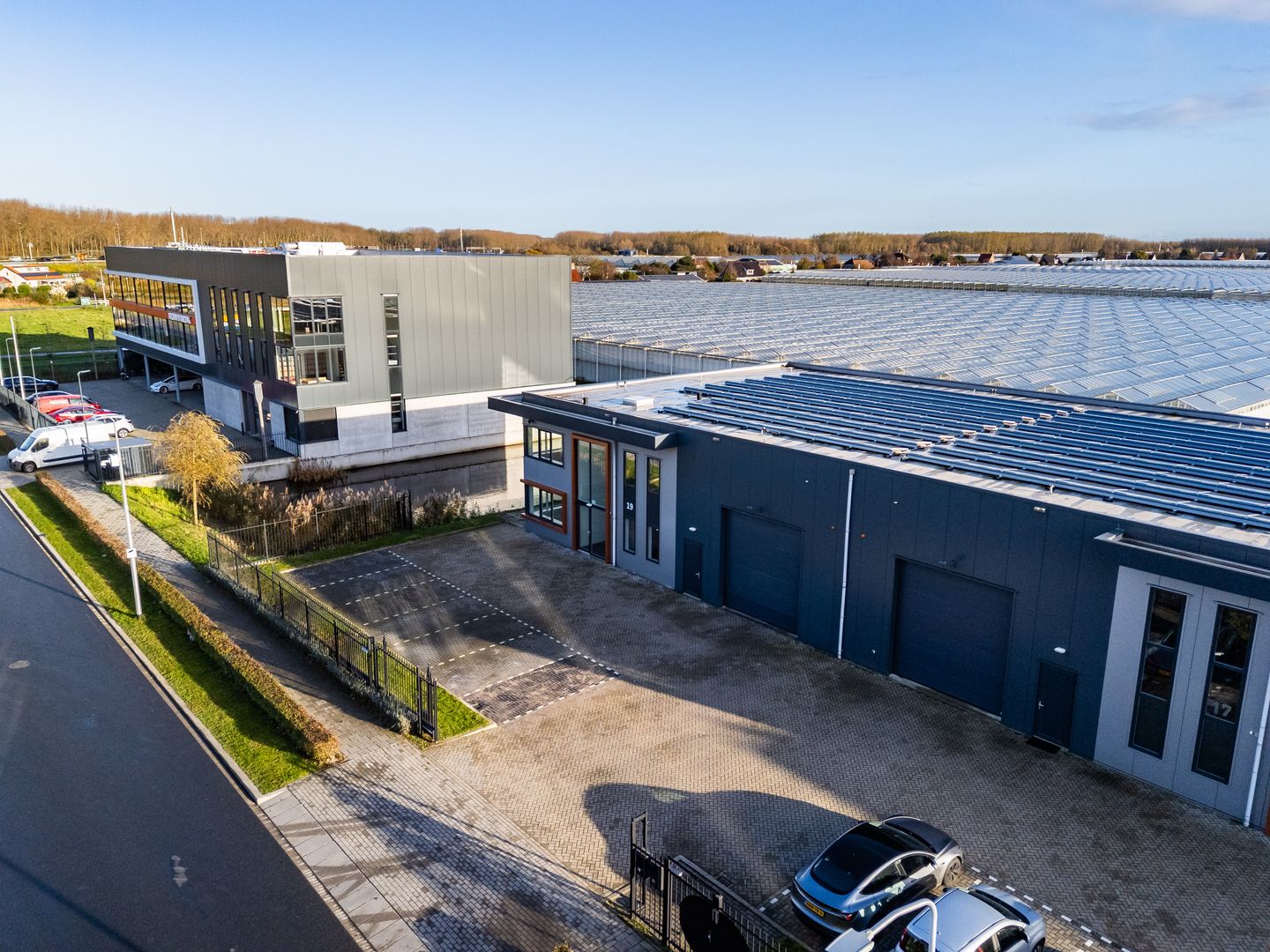 View photo 3 of Stoomweg 19