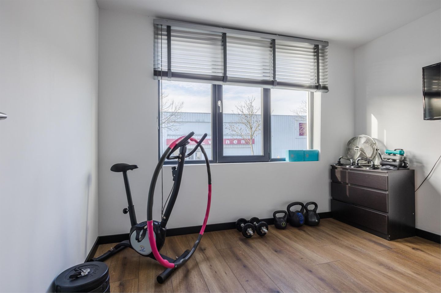 Foto 35 van IJsselmondselaan 192