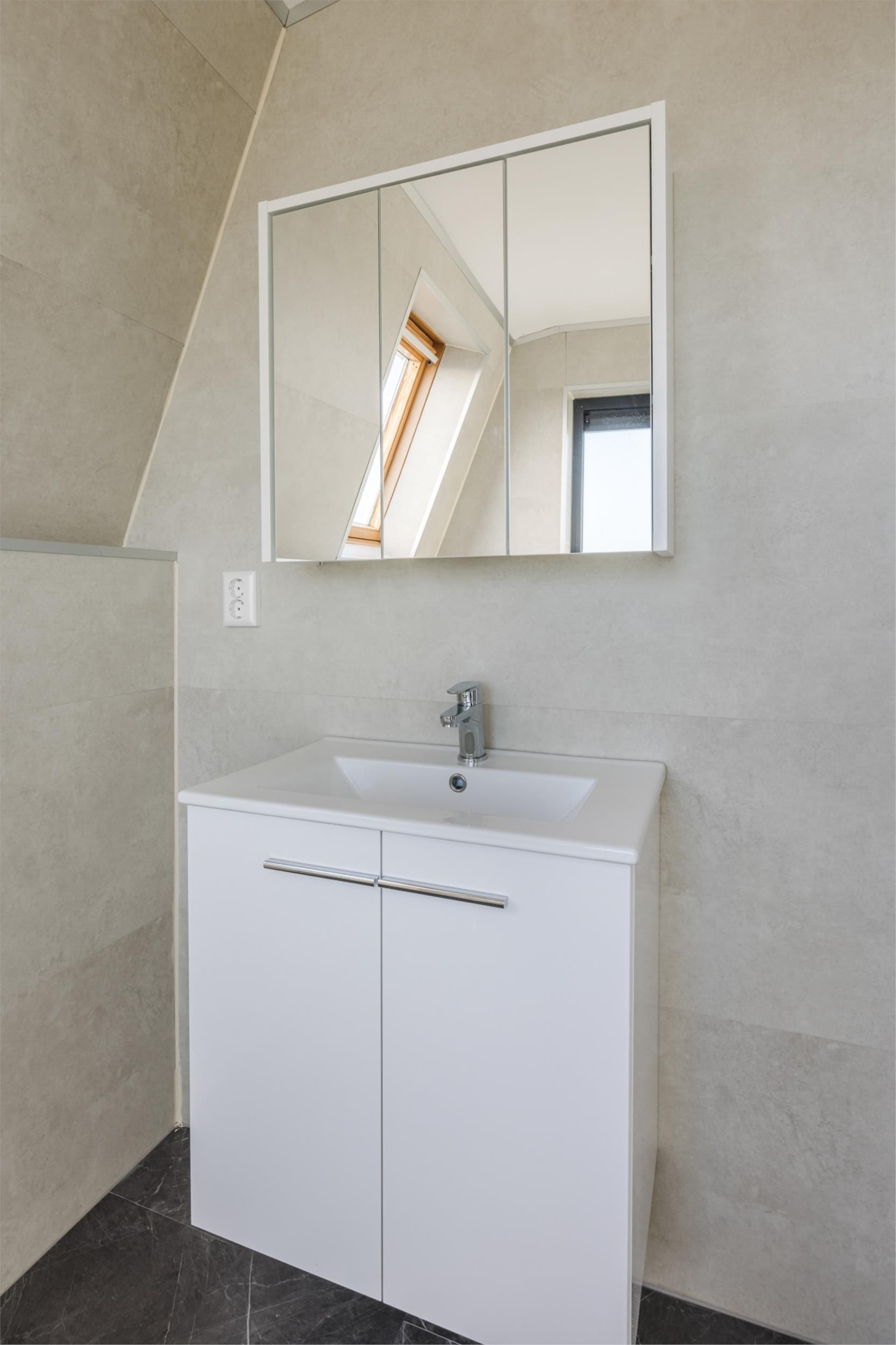 Foto 45 van IJsselmondselaan 192