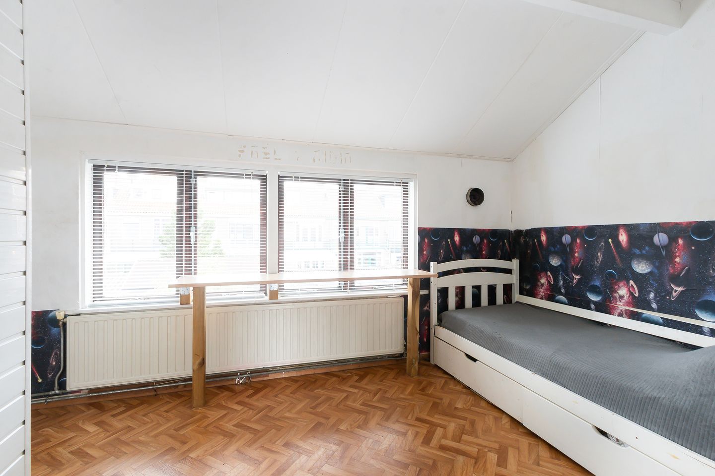 Photo 14 of Vincent van Goghstraat 12