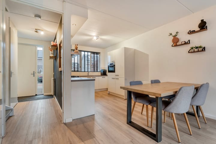 Foto 4 van Jongsmalaan 8