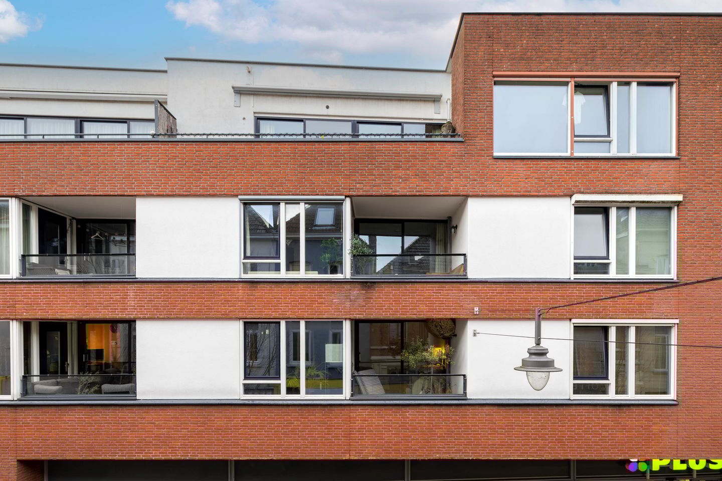 Photo 1 of Driekoningendwarsstraat 1-6