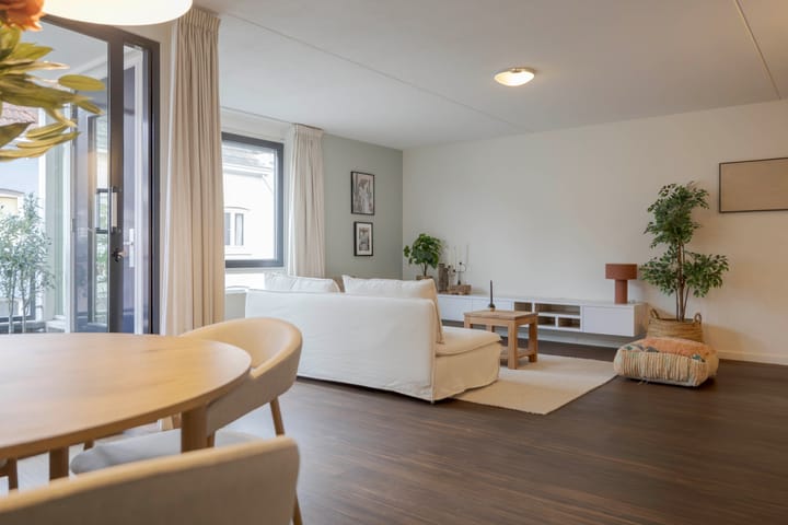 Photo 2 of Driekoningendwarsstraat 1-6