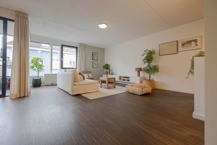 Photo 13 of Driekoningendwarsstraat 1-6