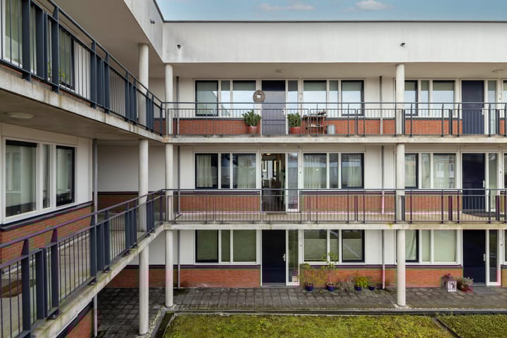 Photo 39 of Driekoningendwarsstraat 1-6