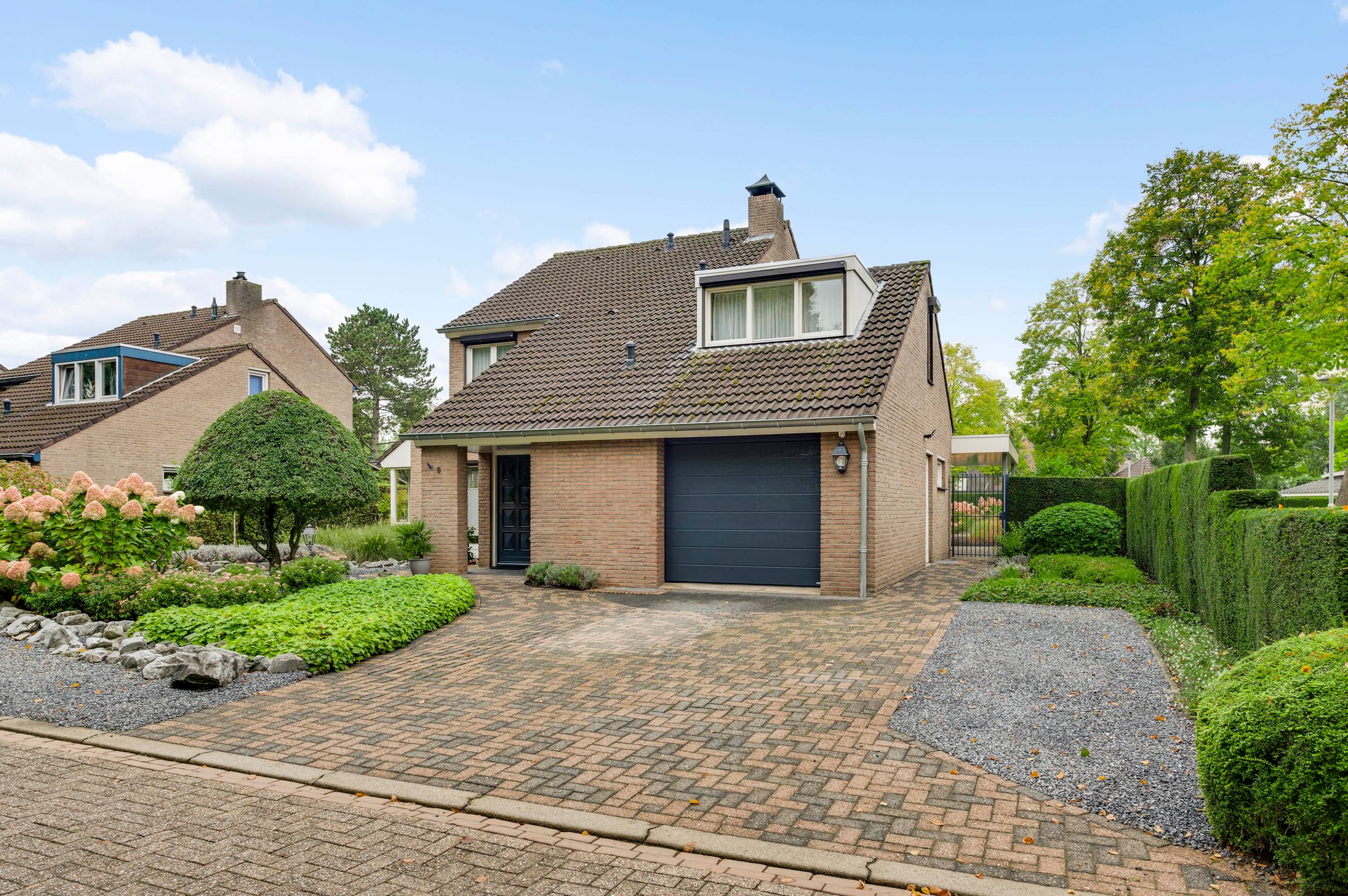 Photo 6 of Constantijnlaan 9