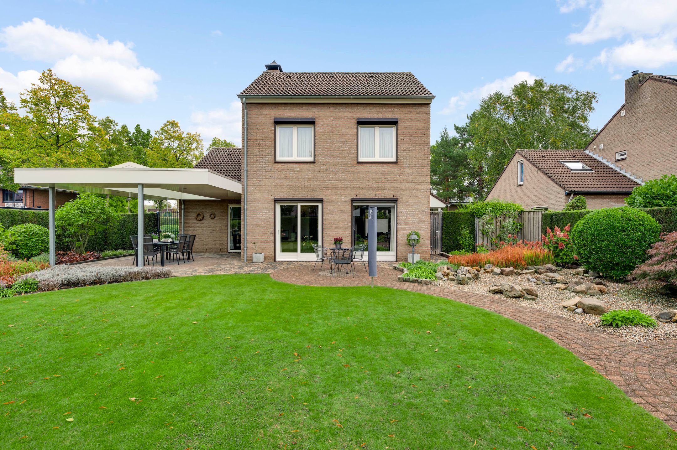 Photo 39 of Constantijnlaan 9