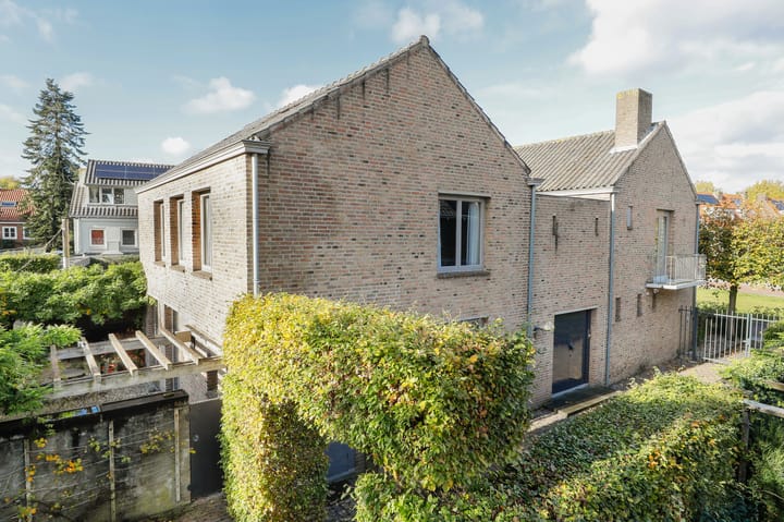 Photo 69 of Kamperfoeliestraat 23