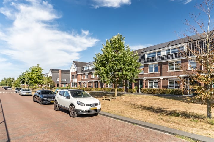 Photo 6 of Veenendaalstraat 111