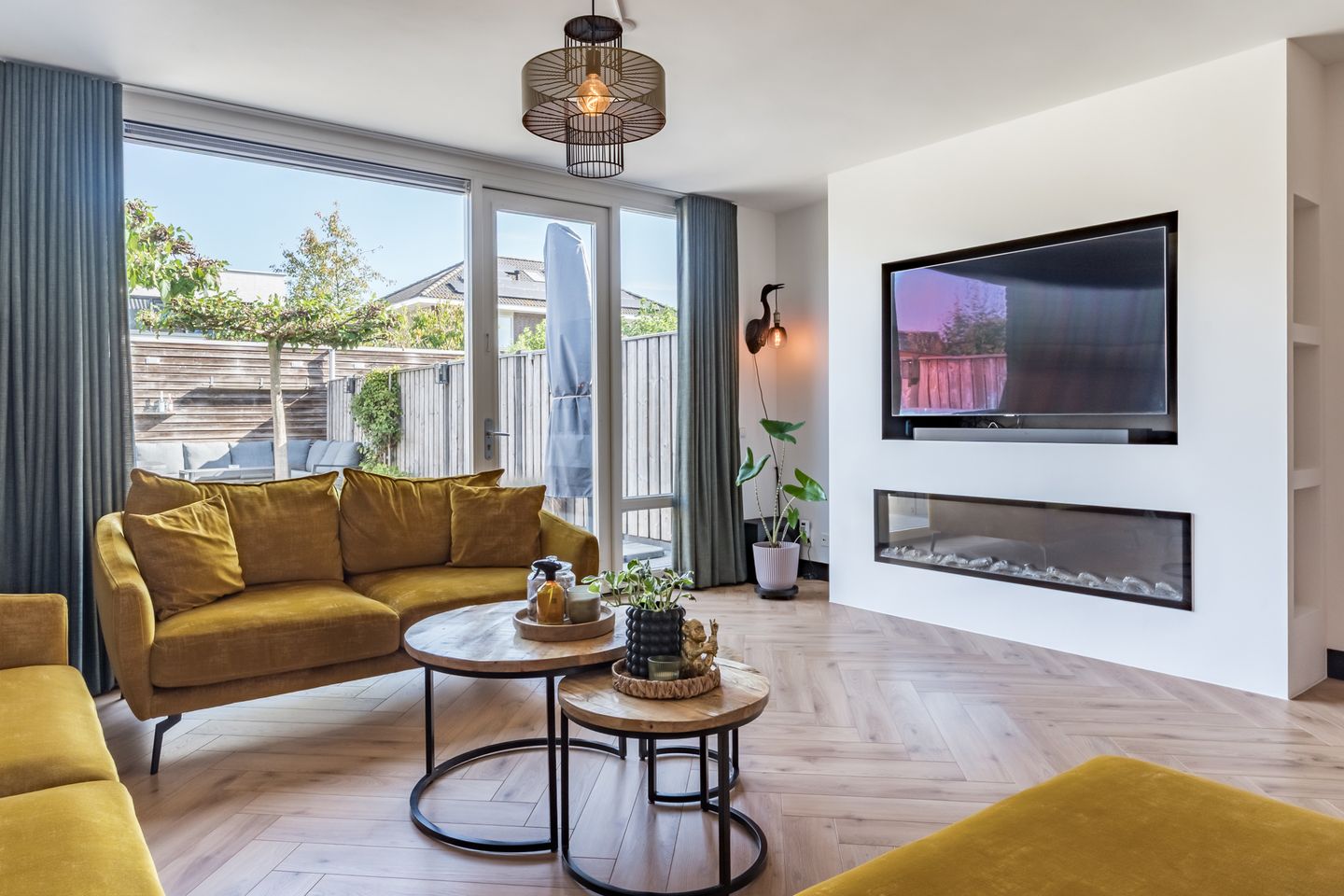 Photo 10 of Veenendaalstraat 111