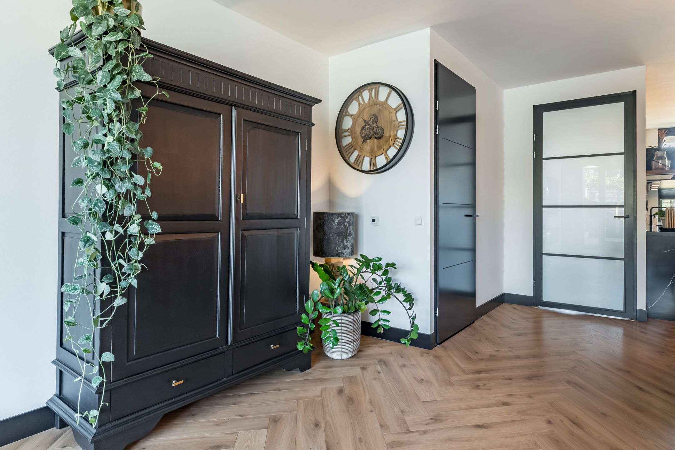 Photo 15 of Veenendaalstraat 111