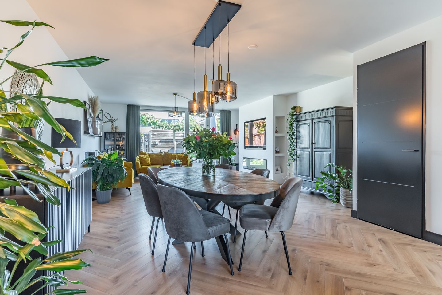 Photo 20 of Veenendaalstraat 111