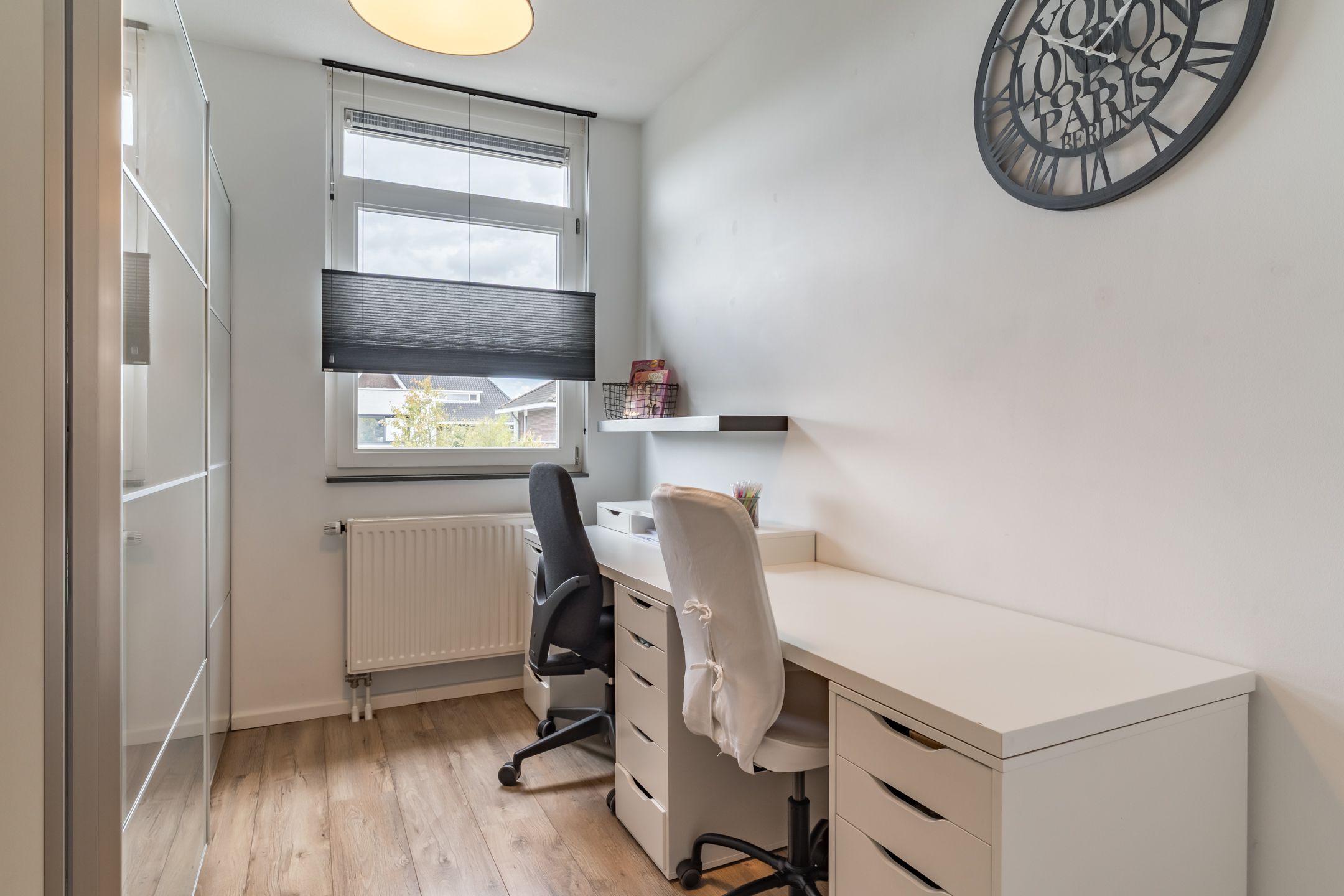 Photo 36 of Veenendaalstraat 111