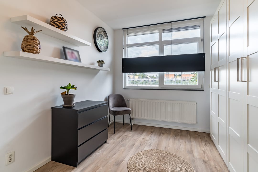 Photo 38 of Veenendaalstraat 111