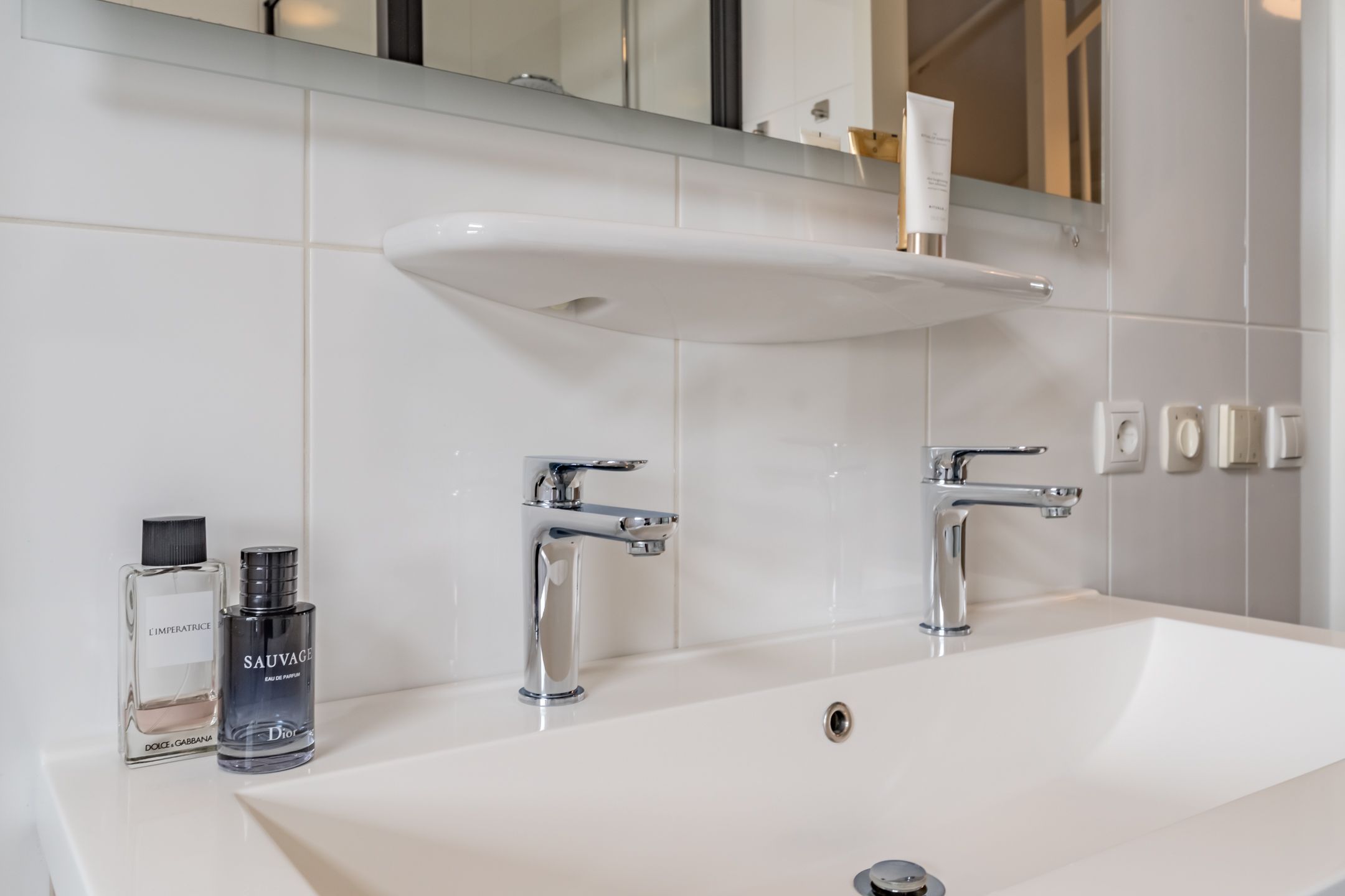 Photo 45 of Veenendaalstraat 111