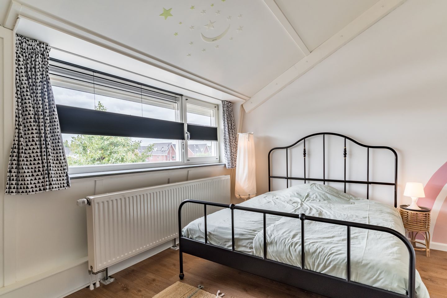 Photo 49 of Veenendaalstraat 111