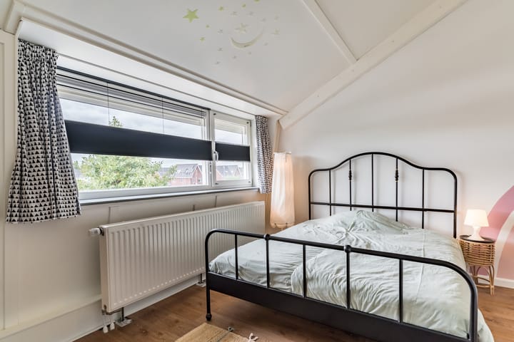 Photo 49 of Veenendaalstraat 111