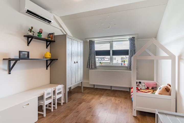 Photo 52 of Veenendaalstraat 111