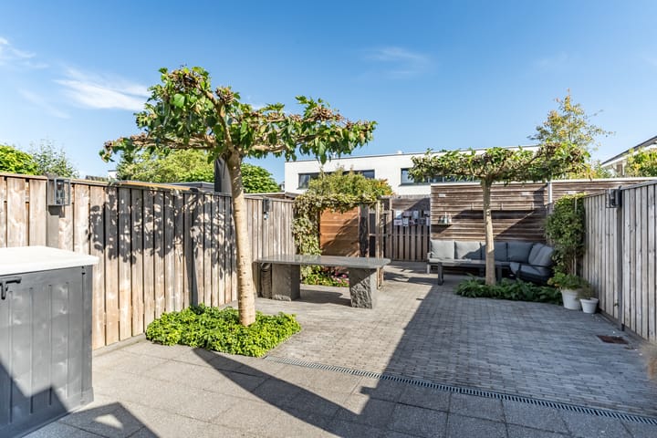 Photo 60 of Veenendaalstraat 111