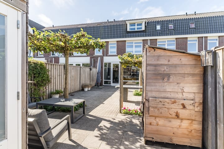 Photo 65 of Veenendaalstraat 111