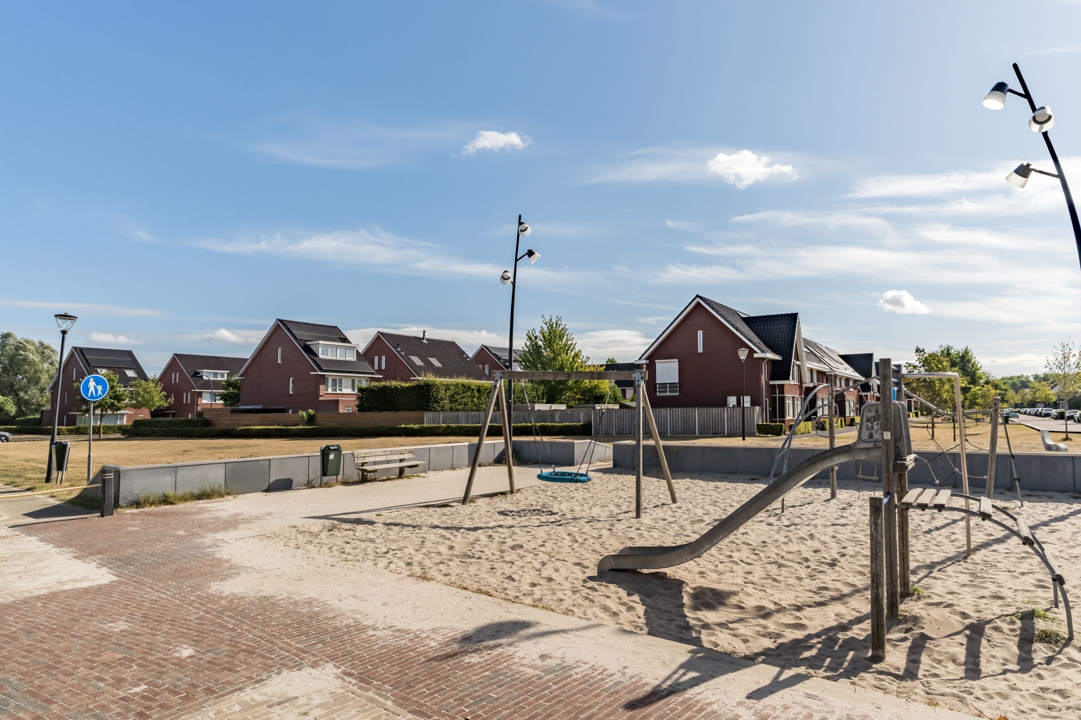 Photo 75 of Veenendaalstraat 111