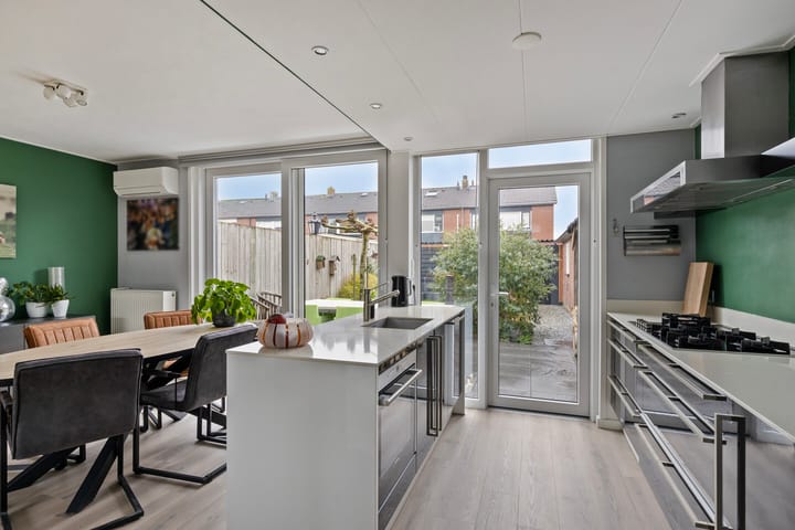 Foto 14 van Sportveldstraat 7