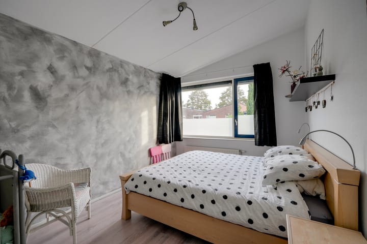 Photo 42 of Korne 22