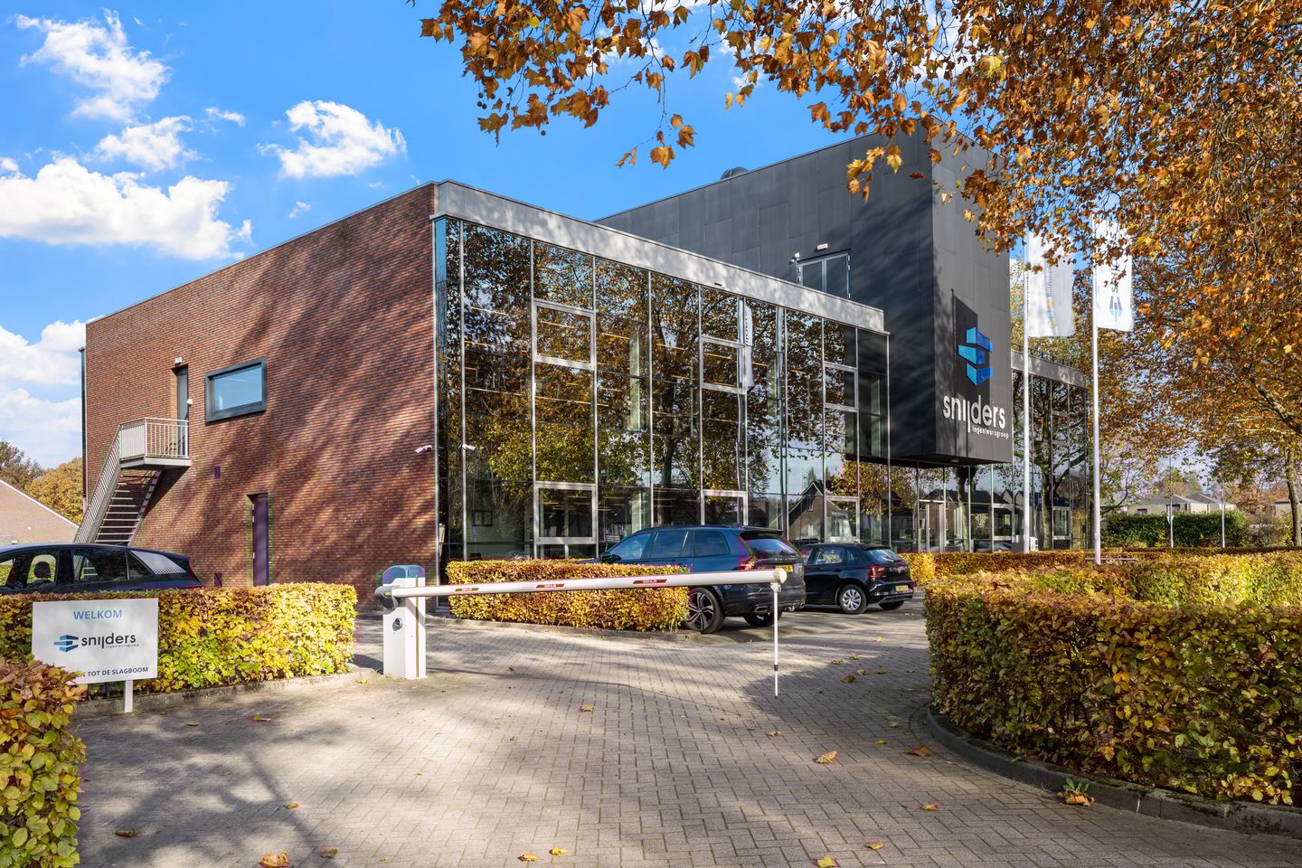 Bekijk foto 2 van Nijverheidslaan 155