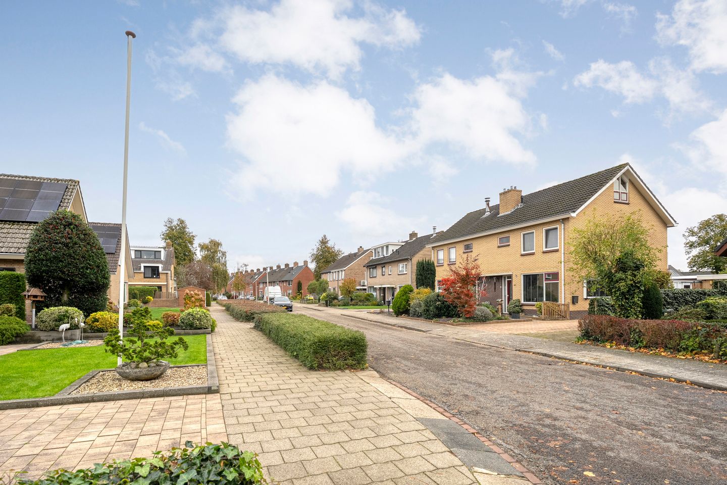 Foto 10 van Pinksterbloemstraat 13