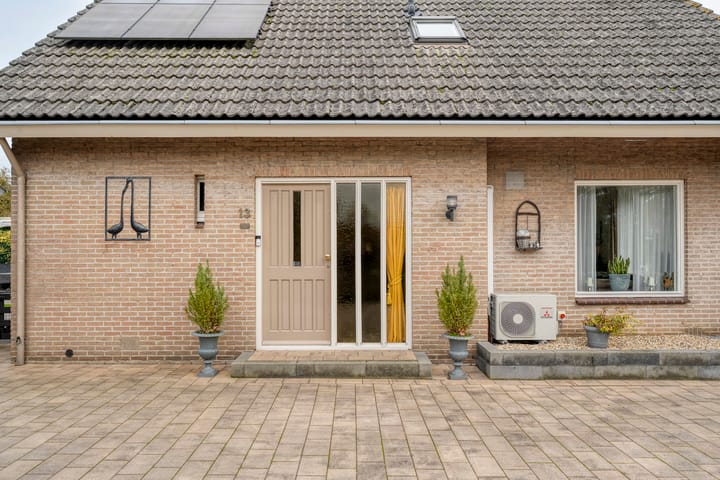 Photo 13 of Pinksterbloemstraat 13