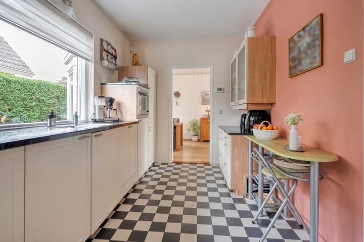 Photo 25 of Pinksterbloemstraat 13