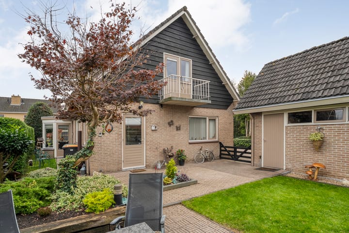 Photo 43 of Pinksterbloemstraat 13