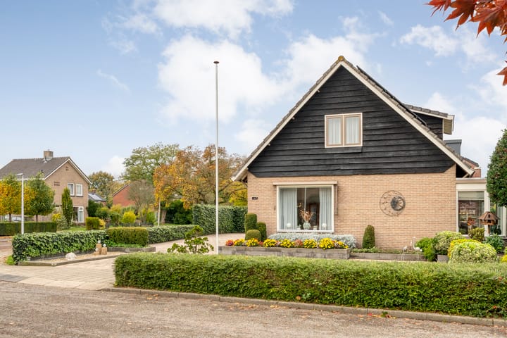 Photo 55 of Pinksterbloemstraat 13