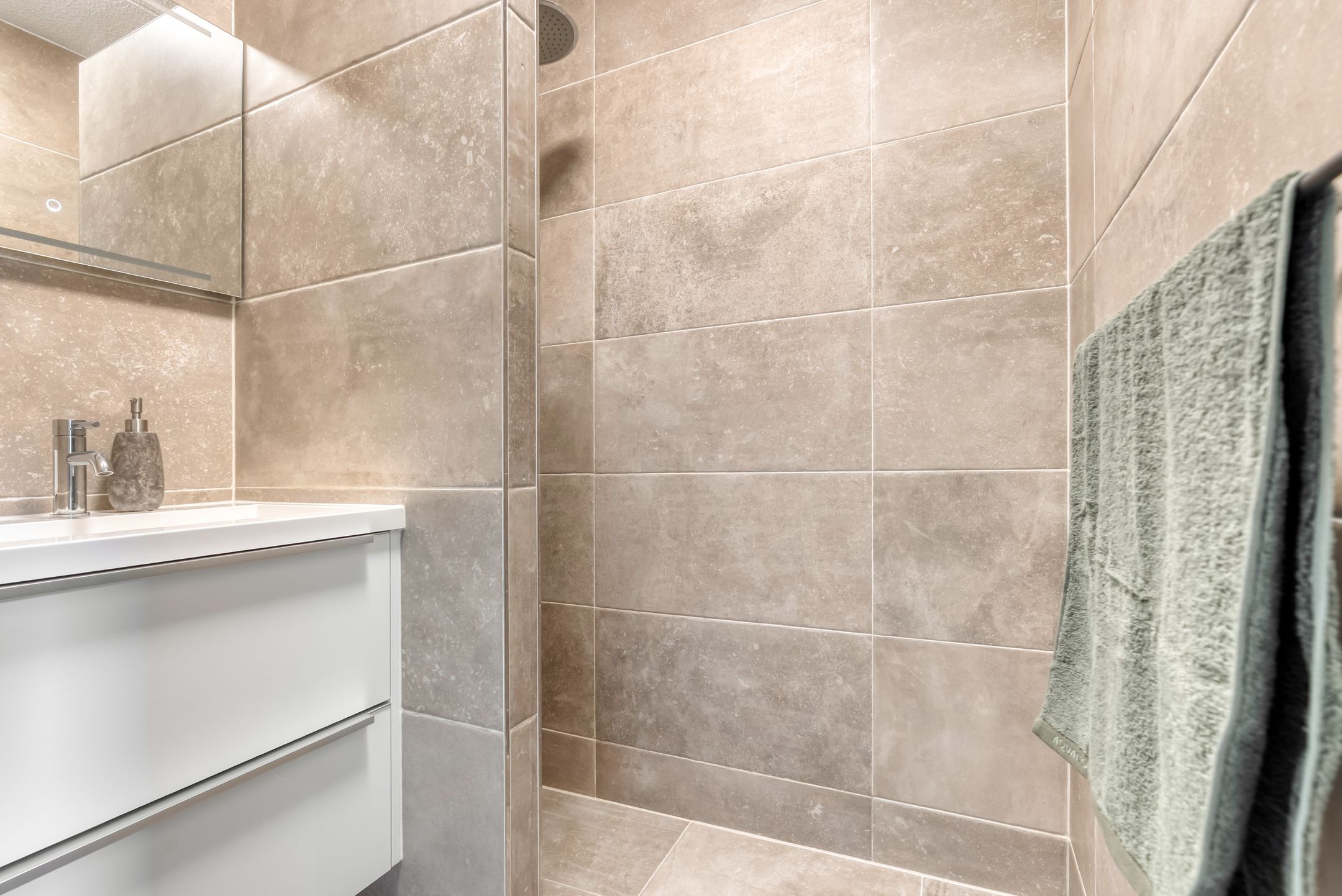 Foto 24 van Tempo Doeloestraat 240