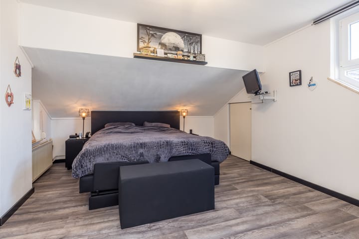 Photo 20 of Maar 1-A