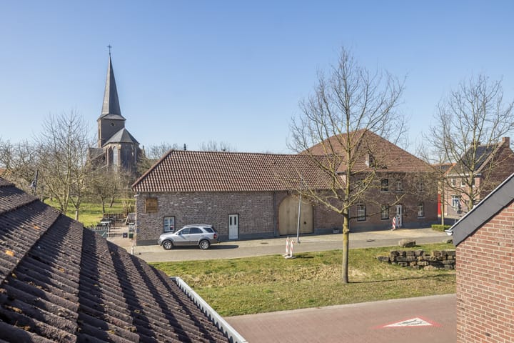 Photo 28 of Maar 1-A