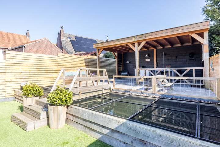 Photo 35 of Maar 1-A