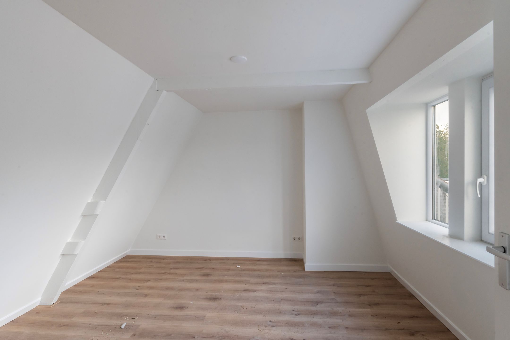 Photo 6 of 2e Middellandstraat 25-A02